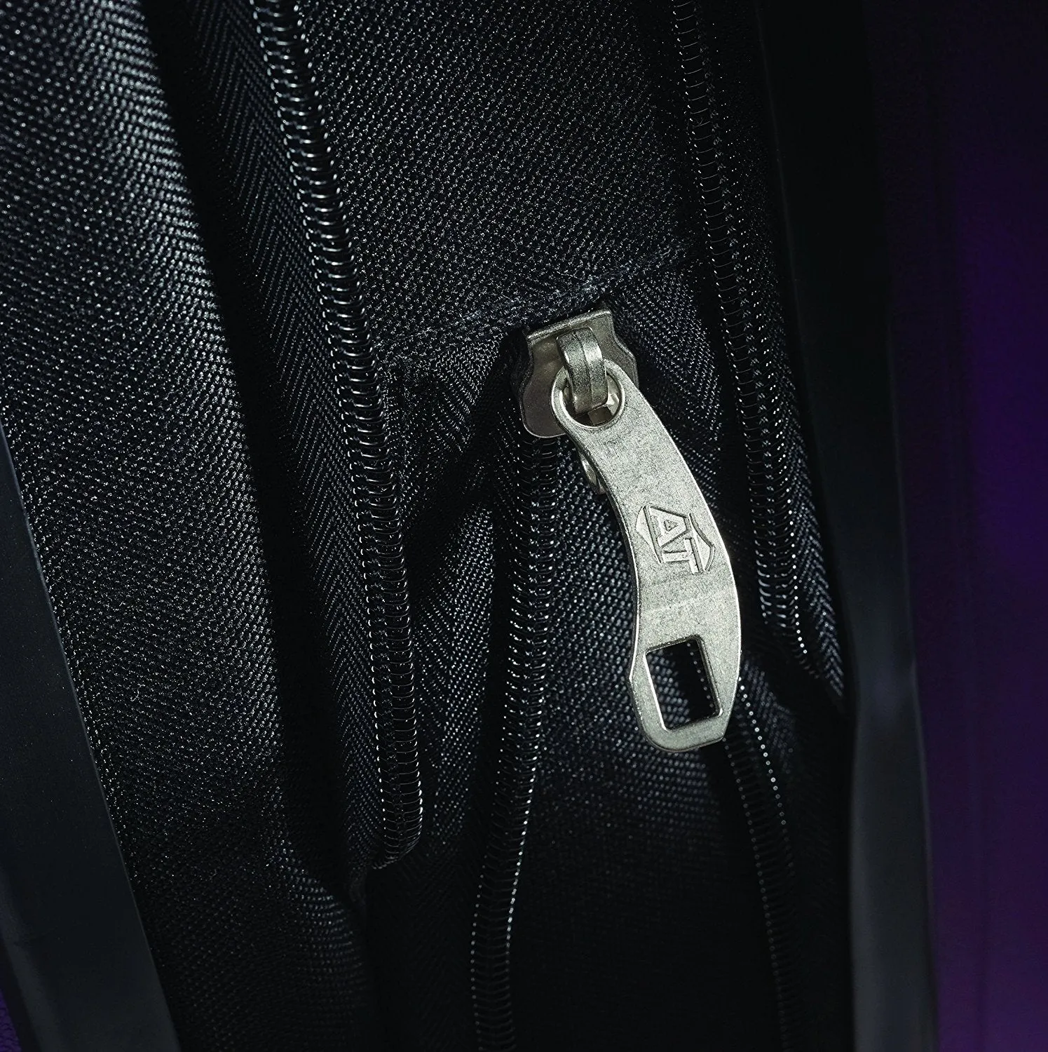 American Tourister Duralite 360 28" 4-Wheel Large Luggage