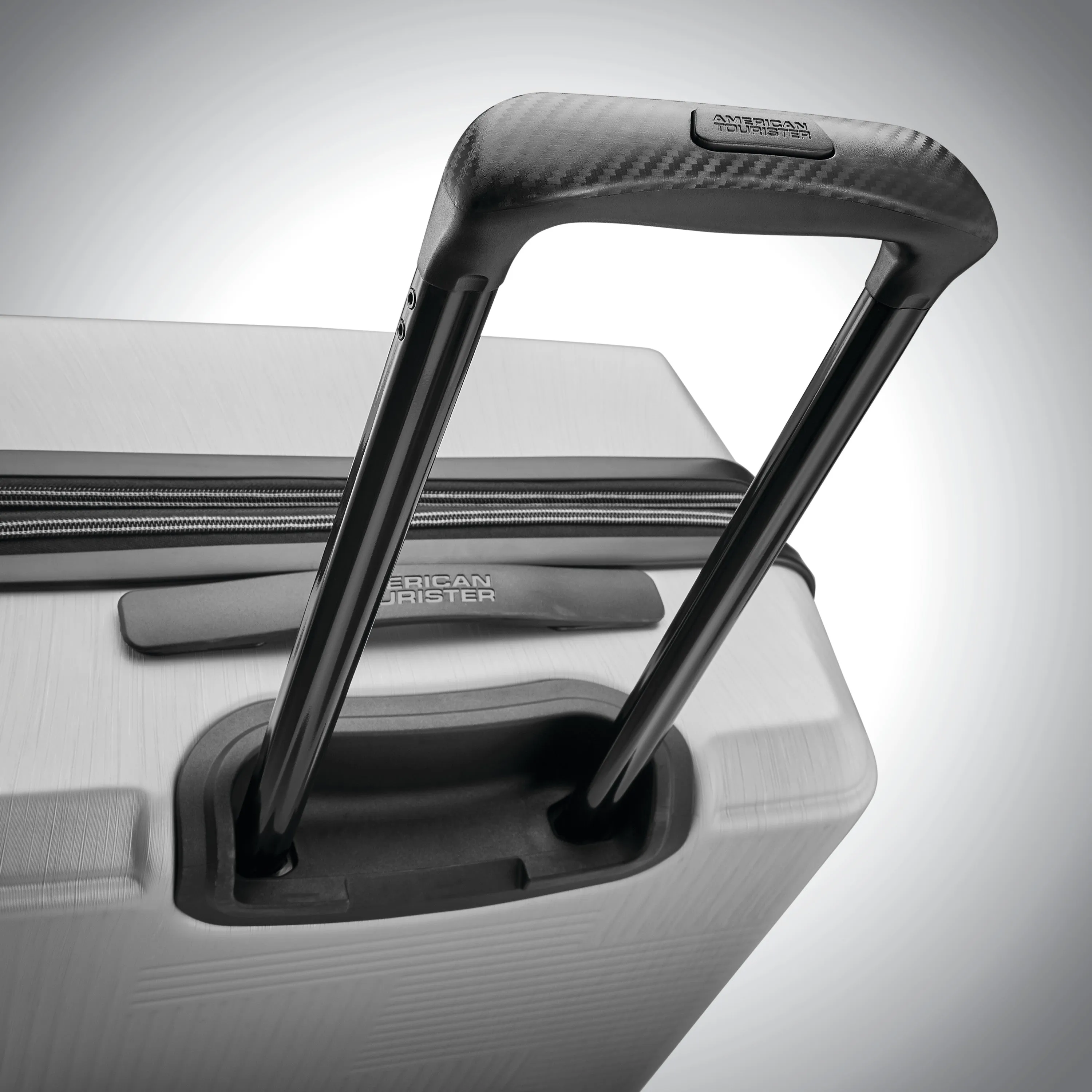 American Tourister Stratum XLT 28" 4-Wheel Large Luggage