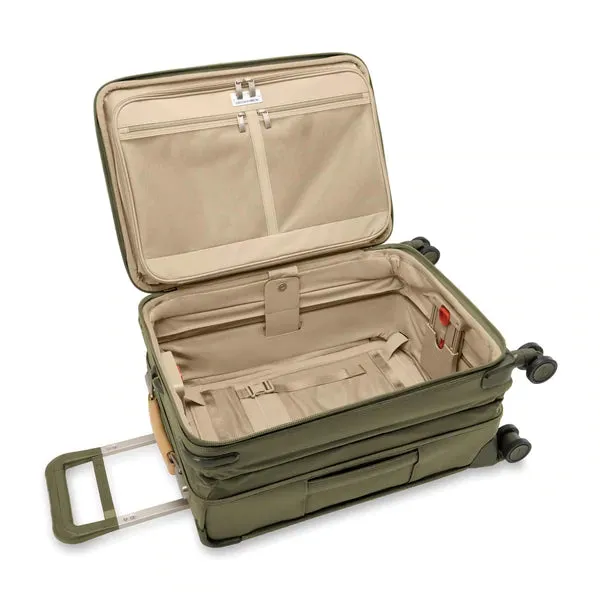 Baseline ESSENTIAL CARRY-ON SPINNER 22" NEW