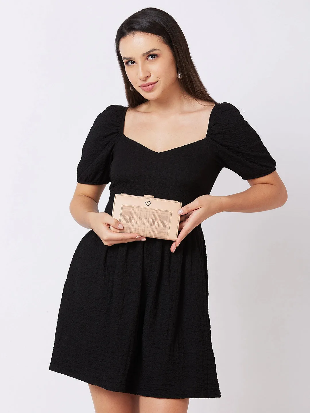 Caprese Avery Large Blush Bifold Wallet