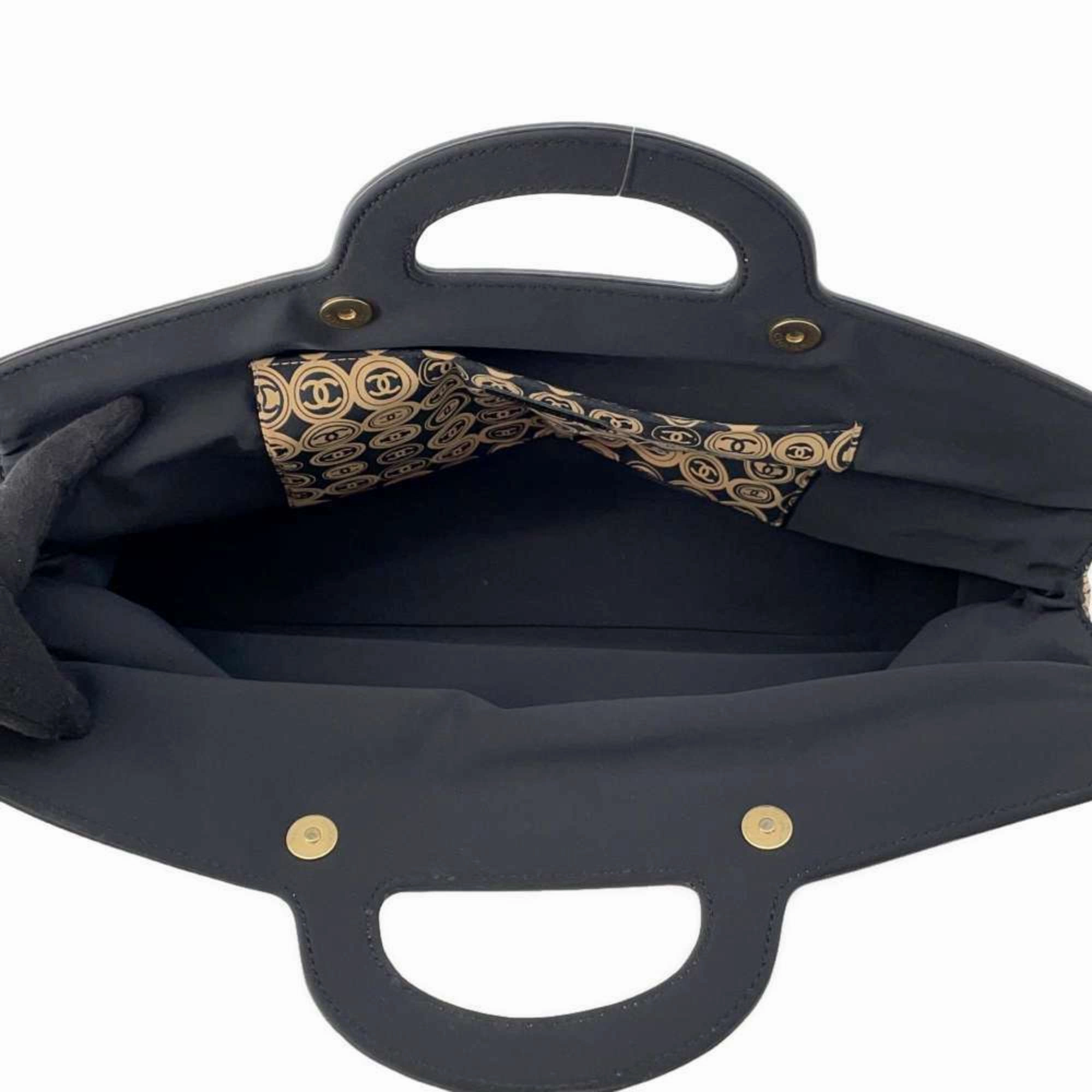 Chanel  Cotton Leather Handbag (Pre-Owned)