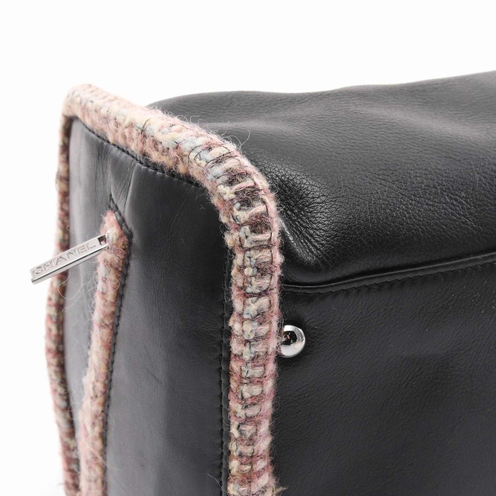 Chanel Leather Fabric Handbag Black/Pink