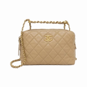Chanel Leather Handbag (Pre-Owned)