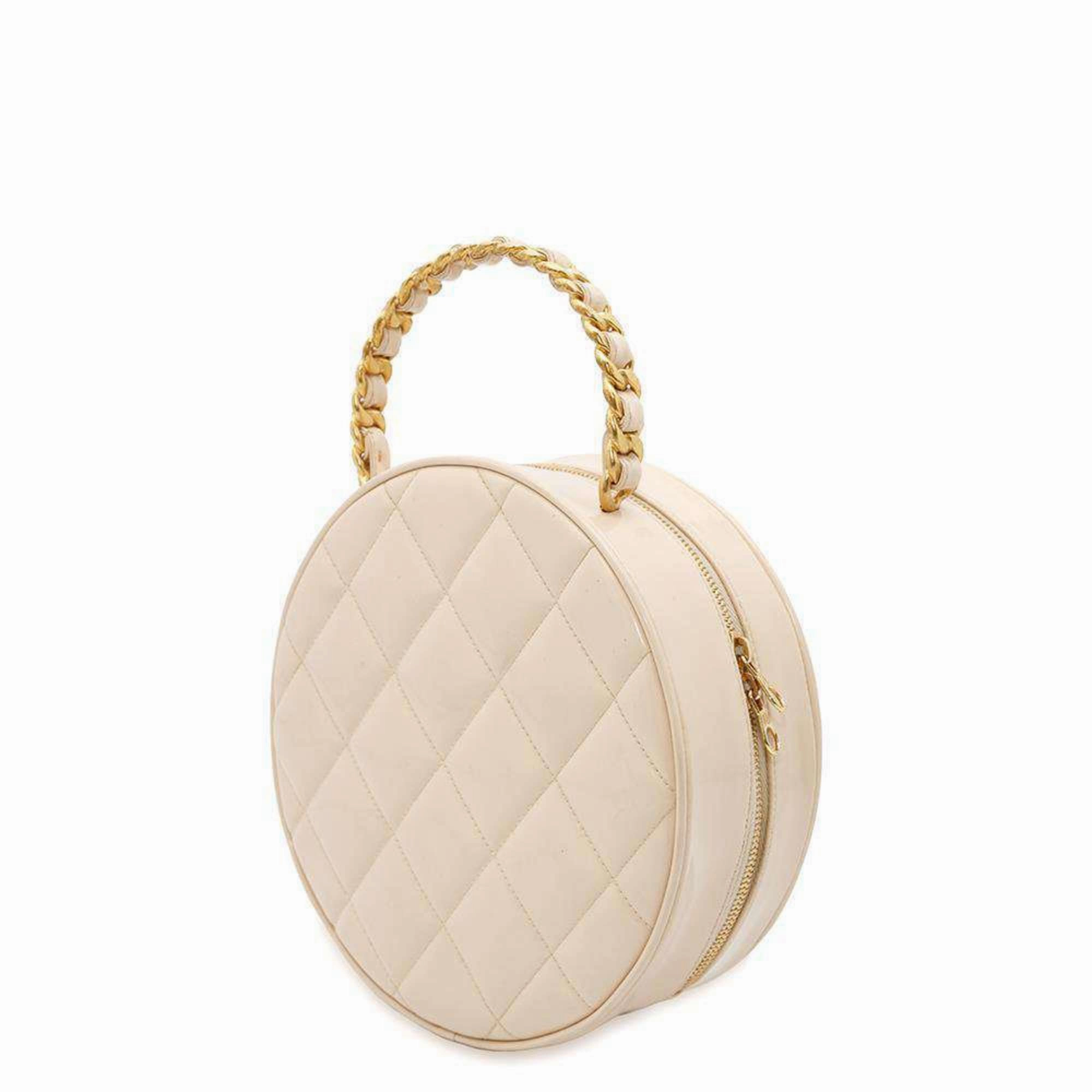 Chanel Patent Leather Handbag (Pre-Owned)