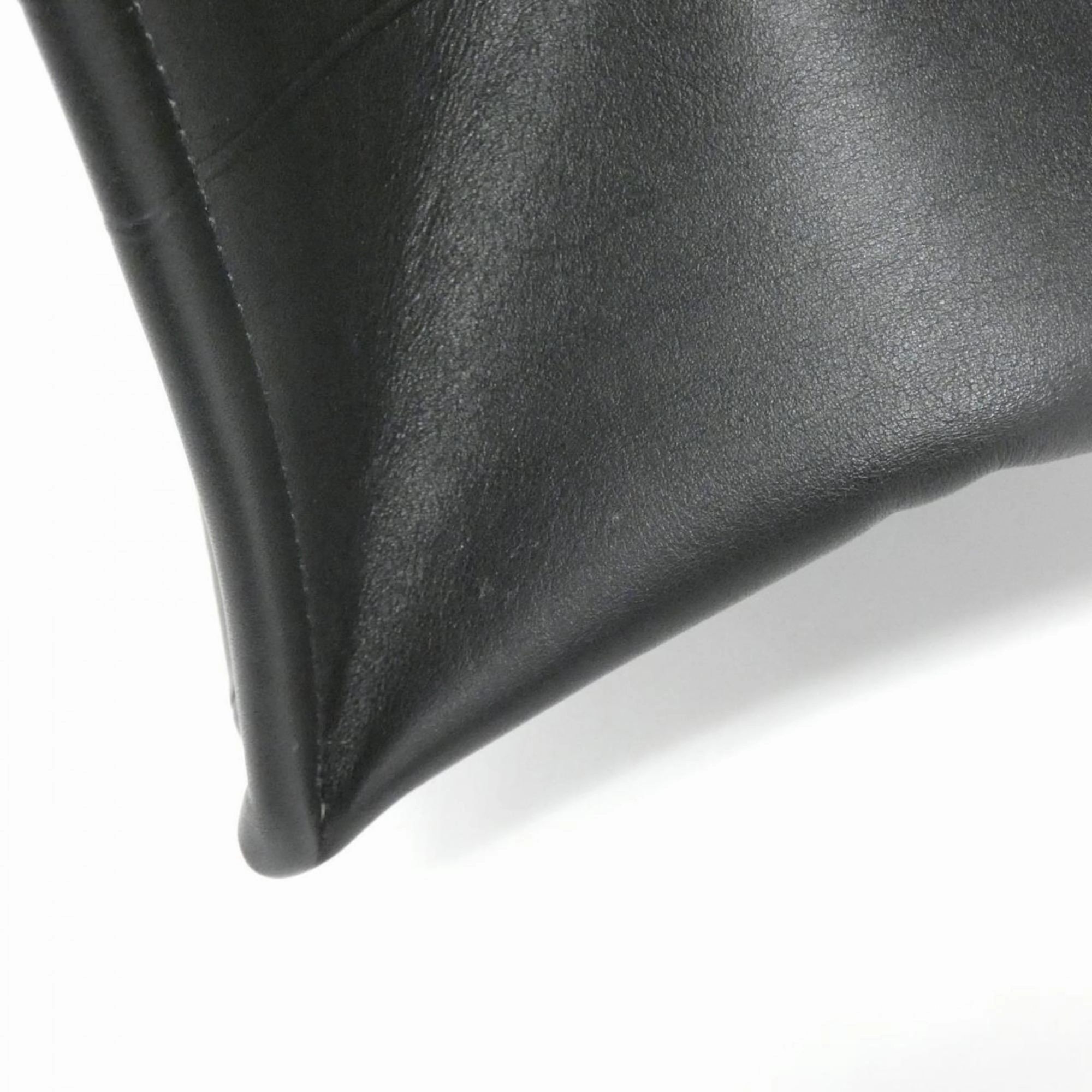 Christian Dior Leather Handbag (Pre-Owned)