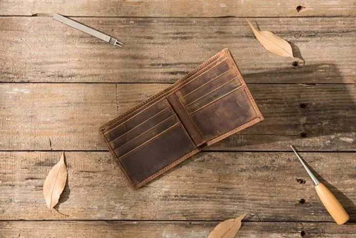 Cool Leather Mens Small Wallet Bifold Vintage Slim billfold Wallet for Men