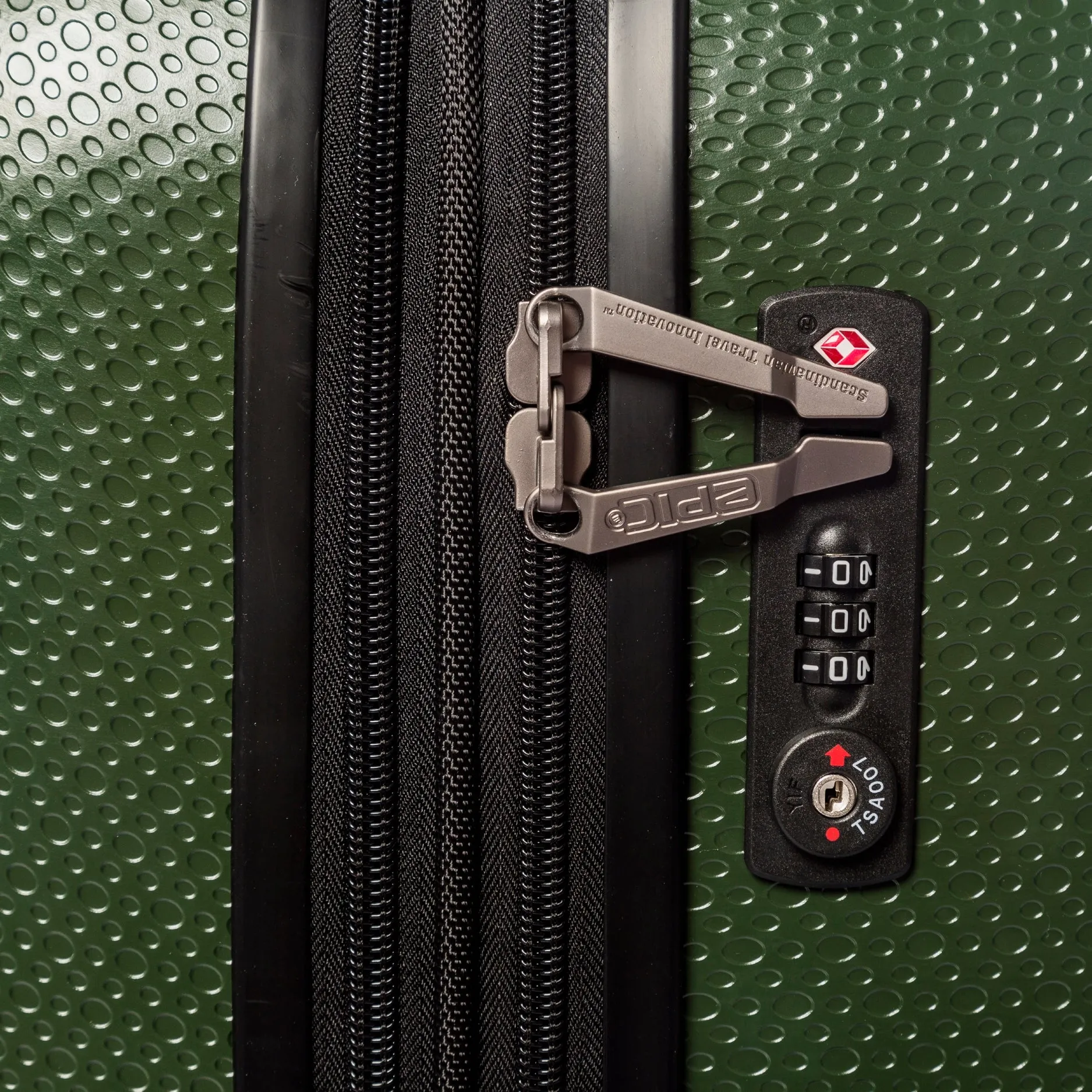 Epic GTO 4.0 29" 4-Wheel Large Luggage