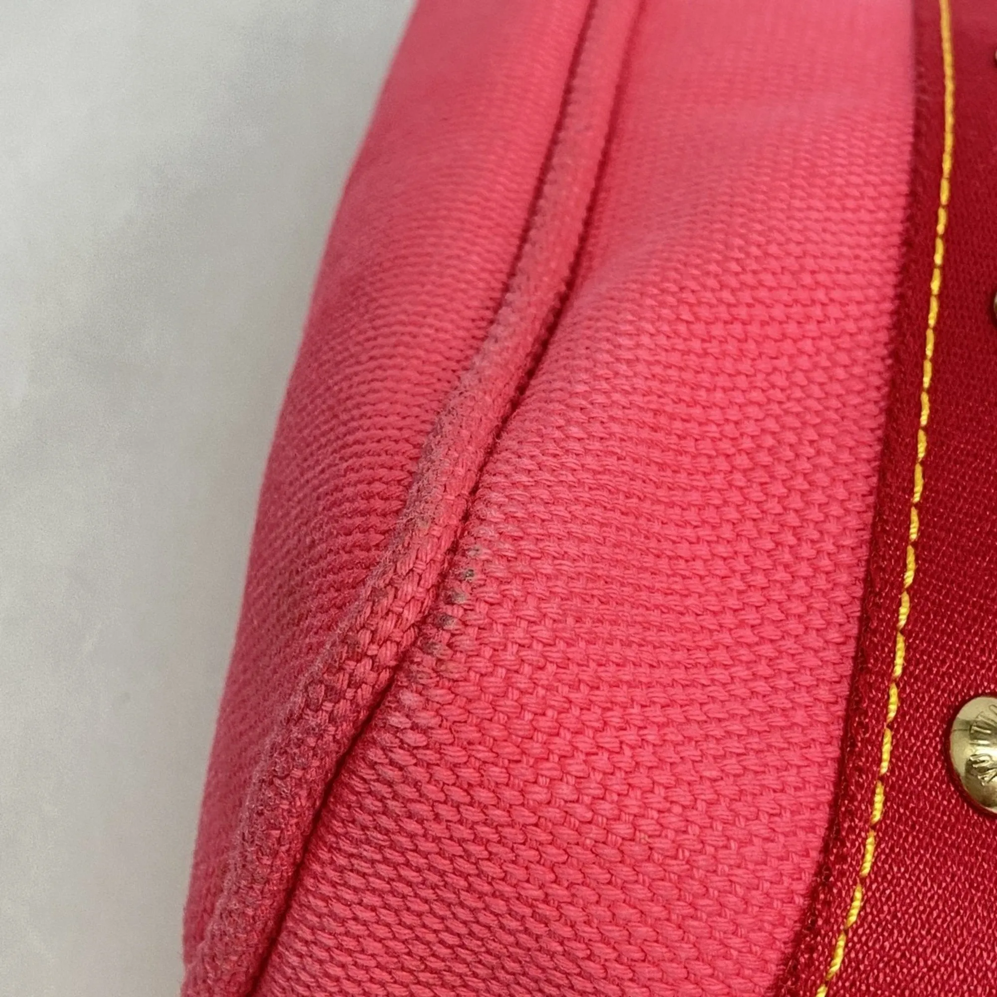 Louis Vuitton Tote Bag (Pre-Owned)