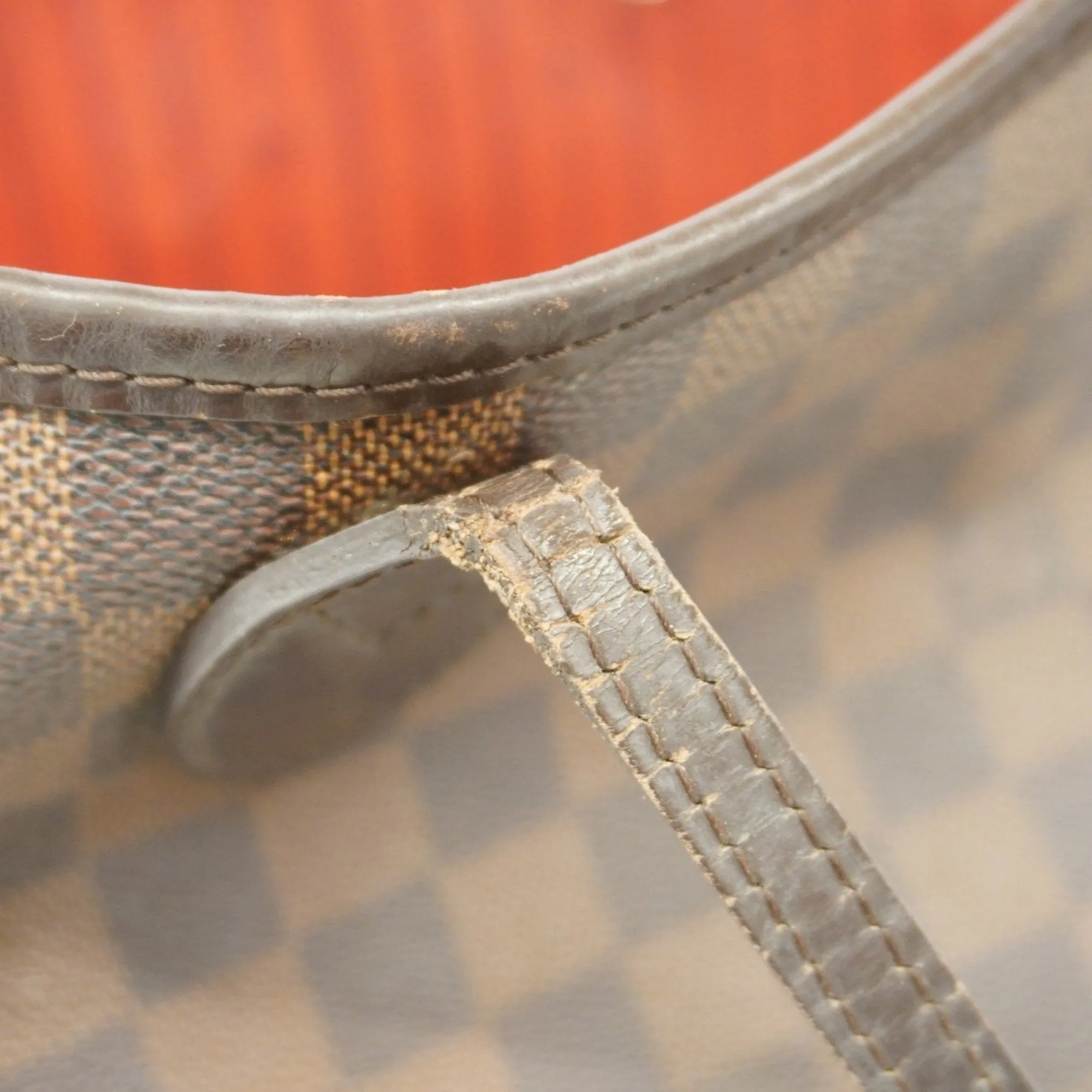 Louis Vuitton Tote Bag (Pre-Owned)