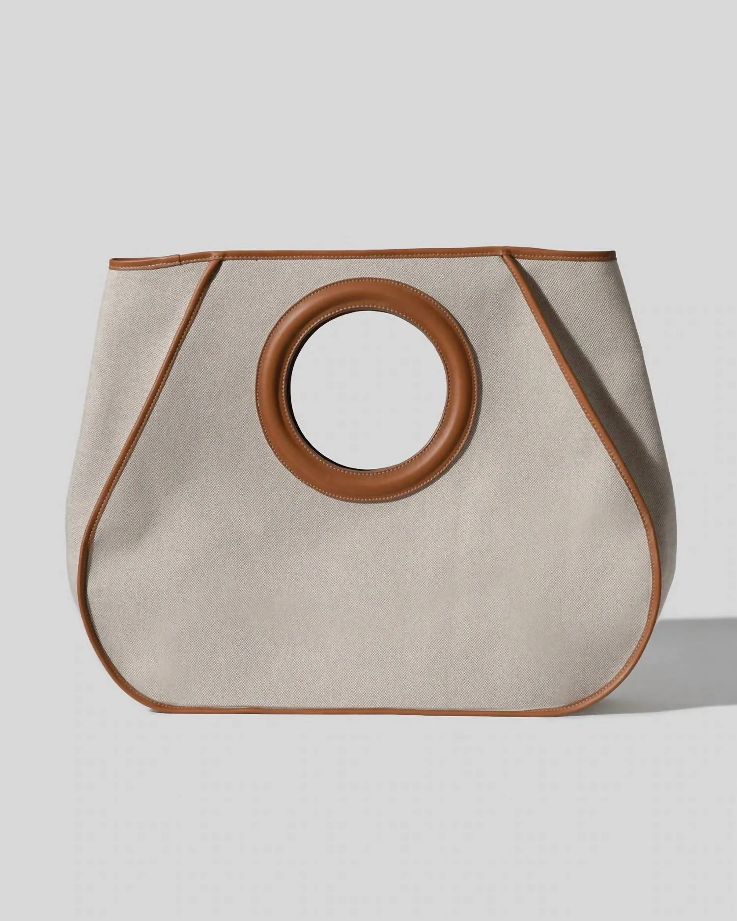 Roda L Canvas Tote Bag In Beige/ Tan