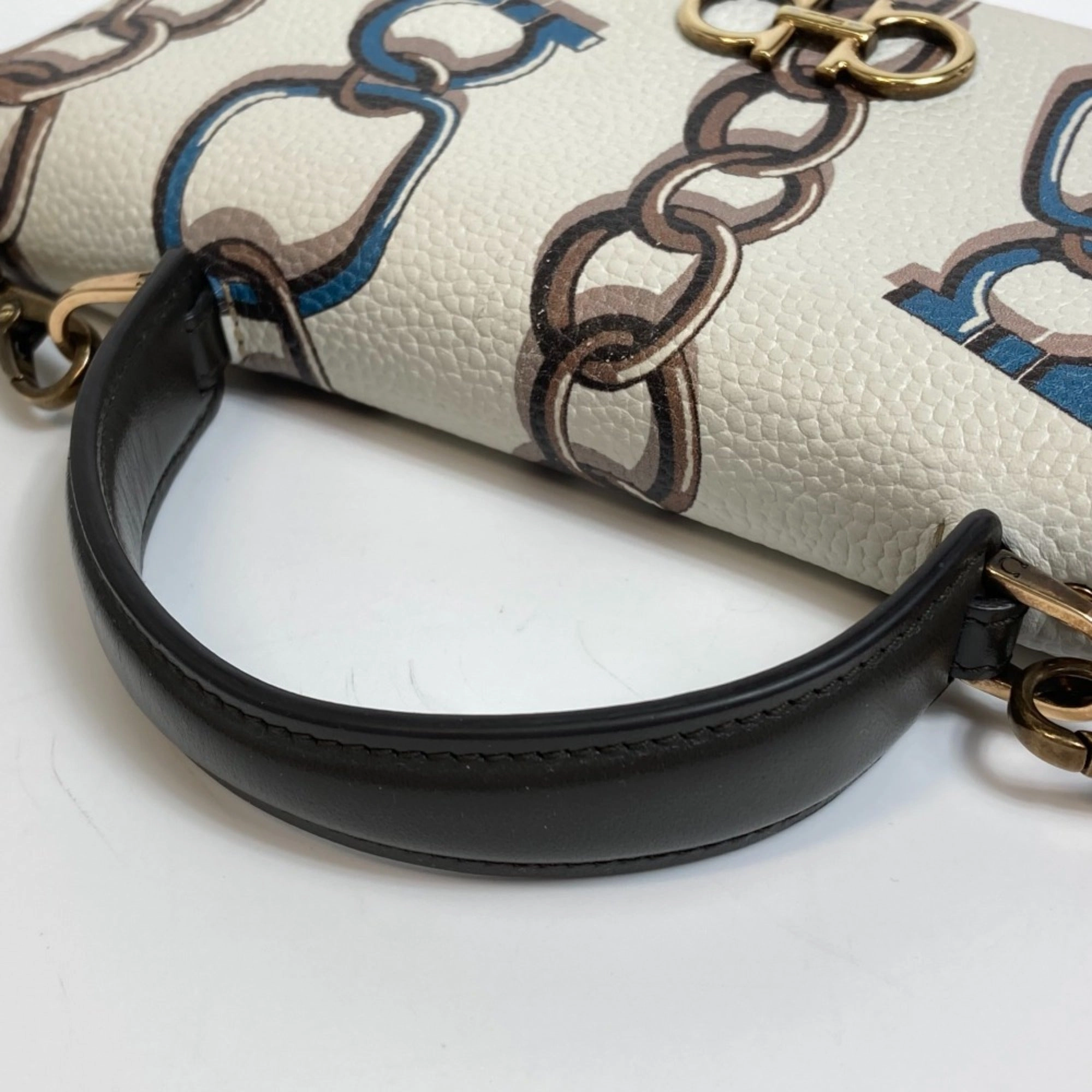 Salvatore Ferragamo  Leather Handbag (Pre-Owned)
