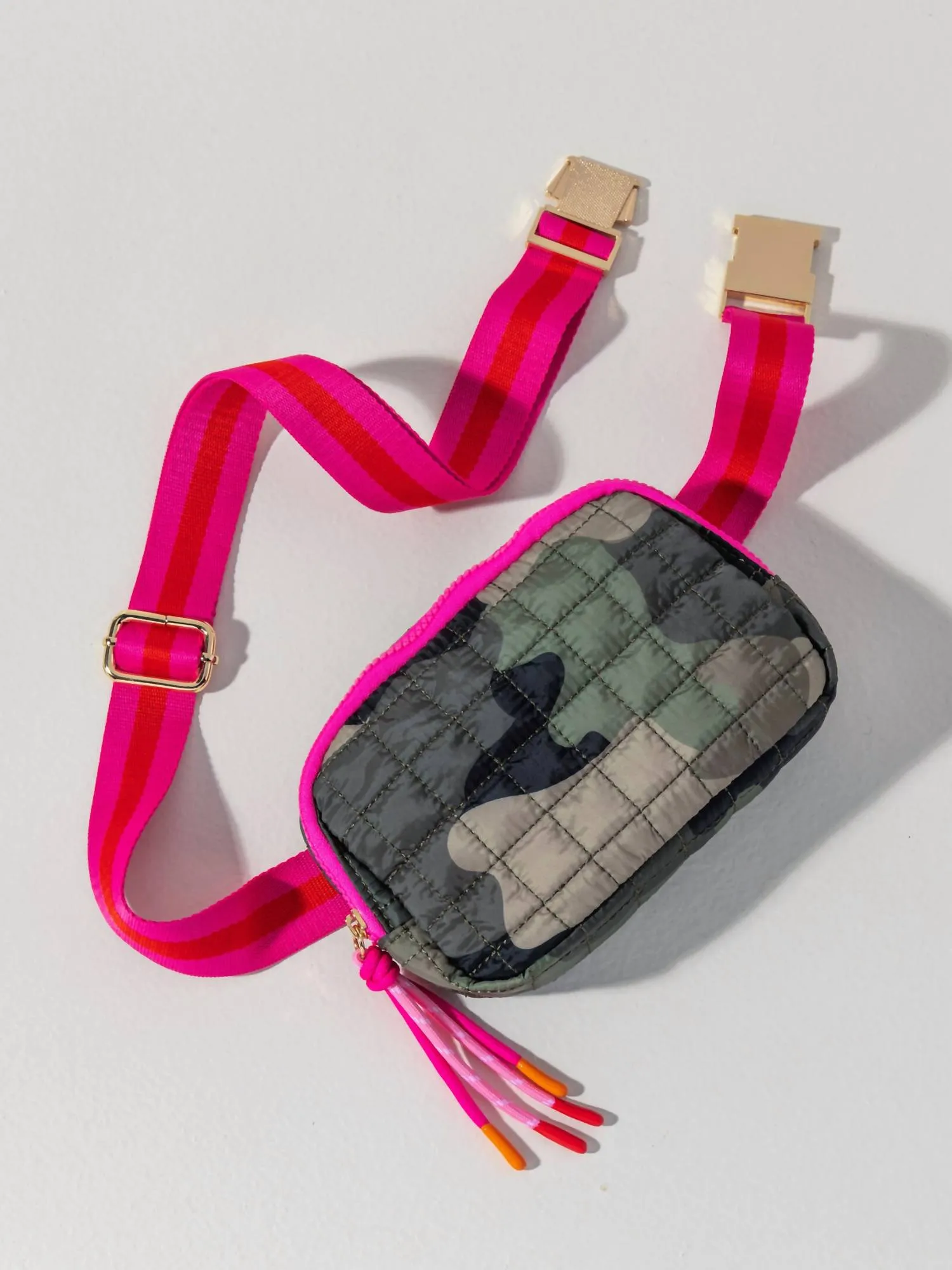 Women's Ezra Belt Bag In Camo