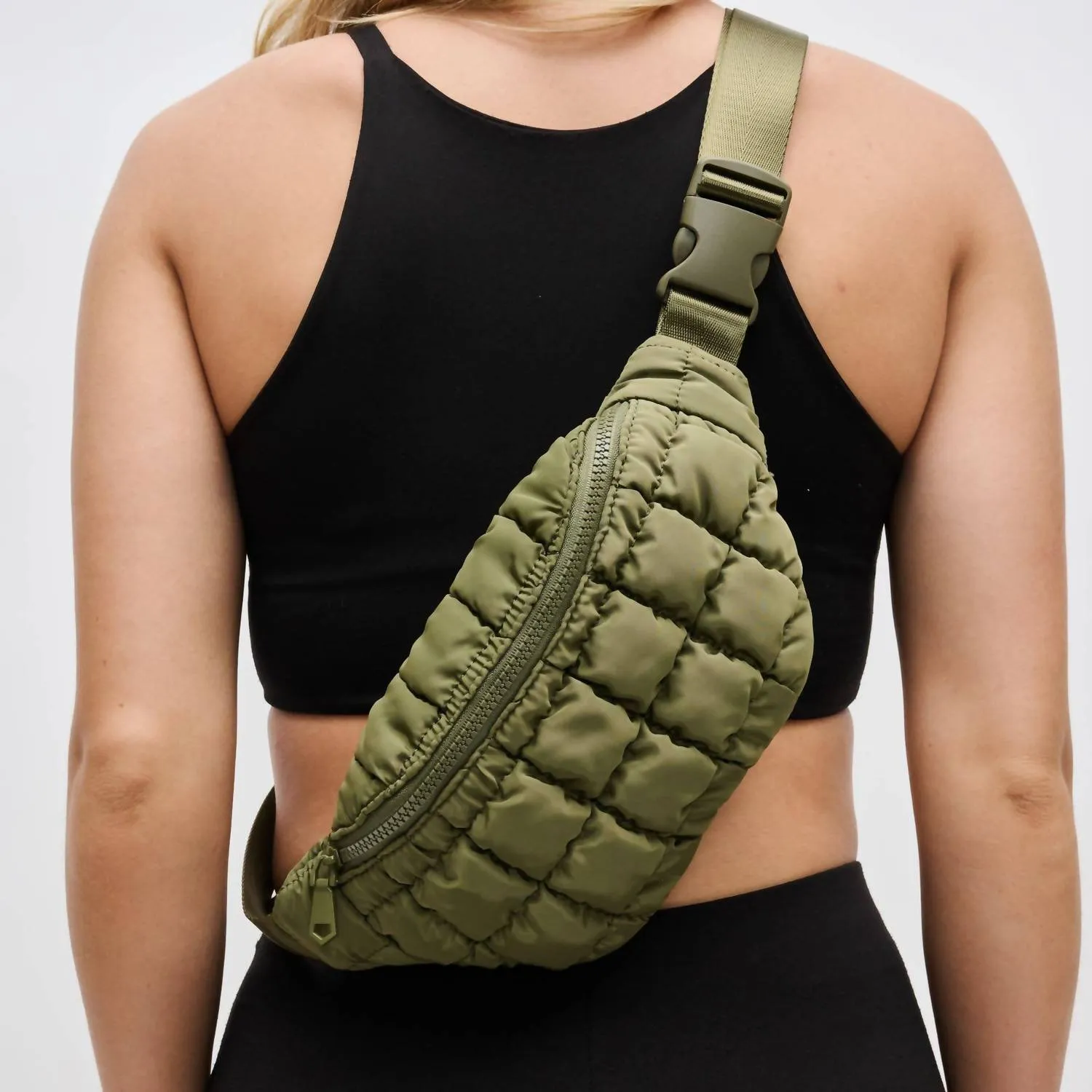 Women's Quilted Nylon Belt Bag In Olive