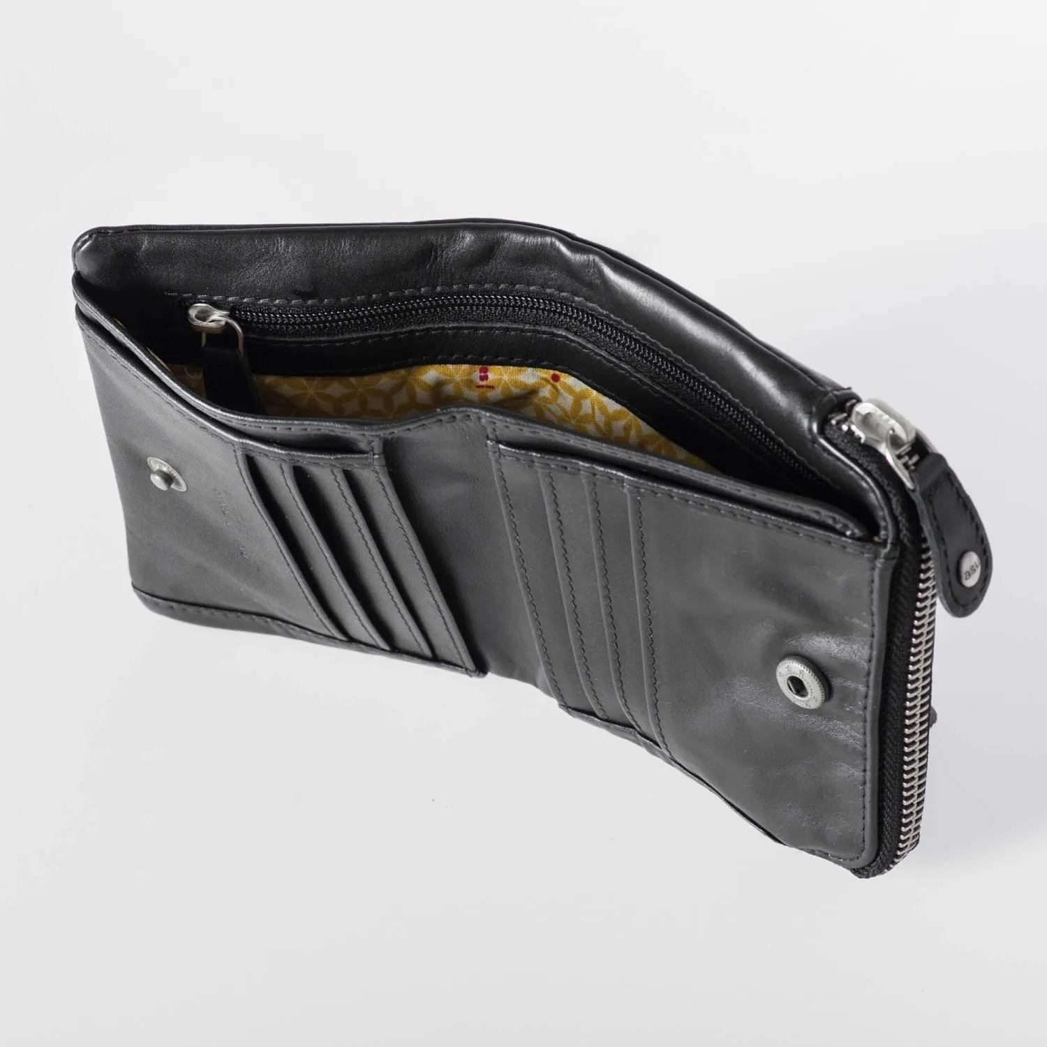 Aunts & Uncles Jamies Orchard Cherry Wallet