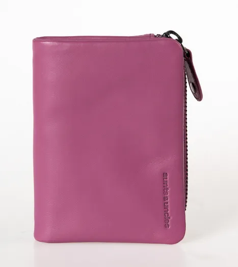 Aunts & Uncles Jamies Orchard Cherry Wallet