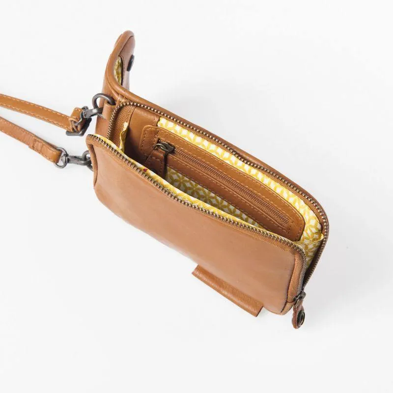 Aunts & Uncles Jamies Orchard Cloudberry Phone Bag