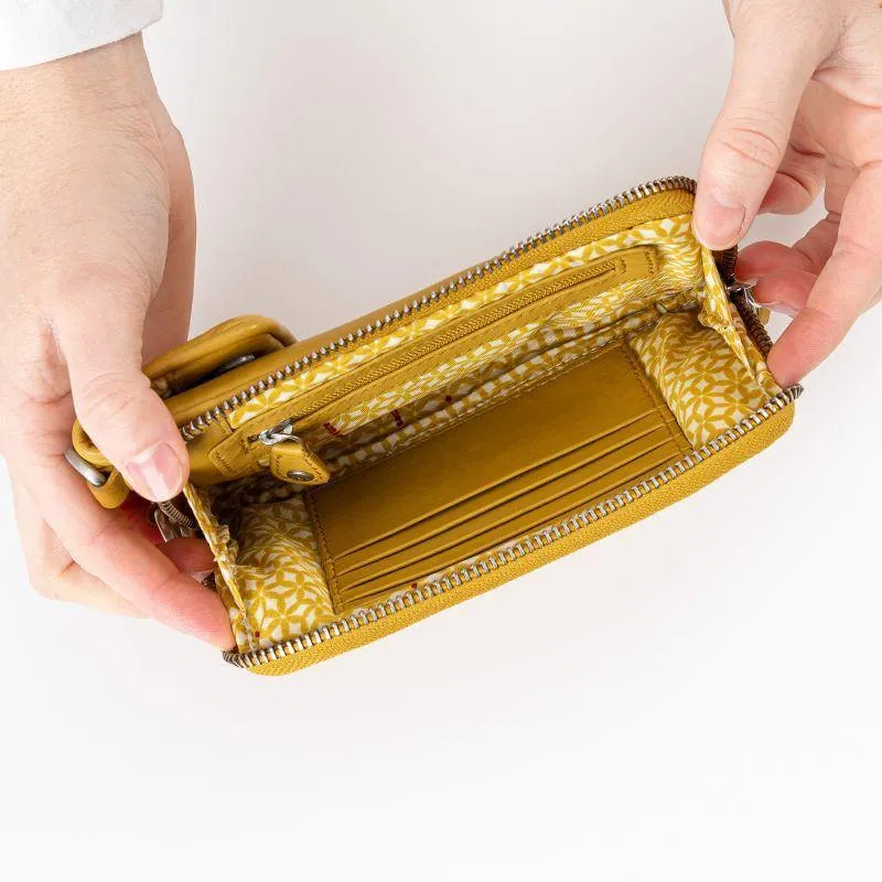 Aunts & Uncles Jamies Orchard Cloudberry Phone Bag