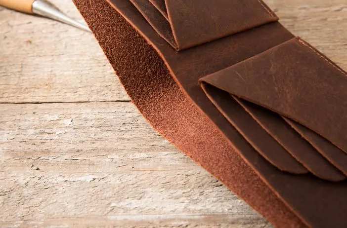 Brown Cool Leather Mens Small Wallet Bifold Vintage Slim billfold Wallet for Men