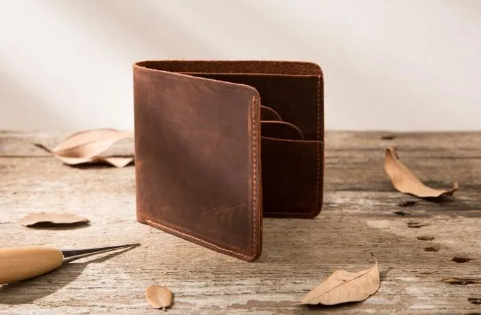 Brown Cool Leather Mens Small Wallet Bifold Vintage Slim billfold Wallet for Men