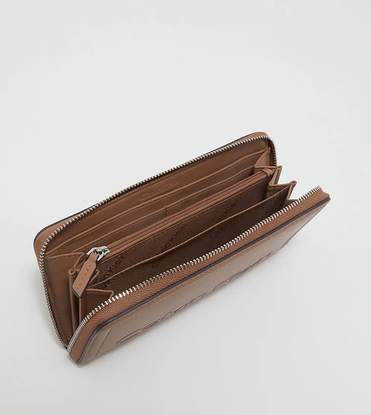 C.A.L.V.I.N K.L.E.I.N BIFOLD WALLET