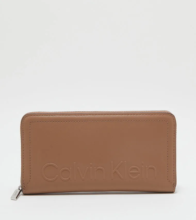 C.A.L.V.I.N K.L.E.I.N BIFOLD WALLET
