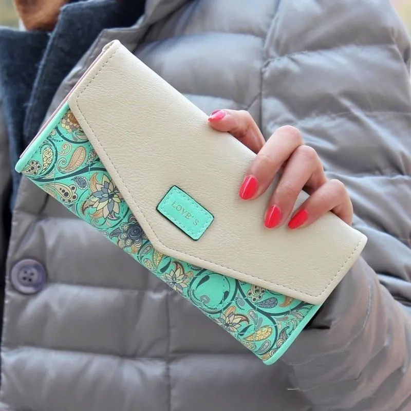 Elegant Ladies Purse