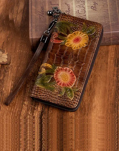 Handmade Floral Brown Leather Wristlet Wallet Crocodile Pattern Womens Zip Around Wallets Flowers Ladies Zipper Clutch Wallet for Women