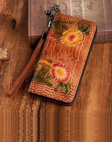 Handmade Floral Brown Leather Wristlet Wallet Crocodile Pattern Womens Zip Around Wallets Flowers Ladies Zipper Clutch Wallet for Women