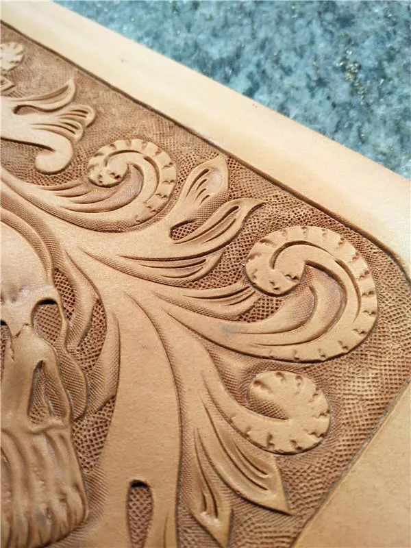 Handmade Leather billfold Tooled Skull Biker Wallet Mens Wallet With Chain Wallet Biker Wallet for Men