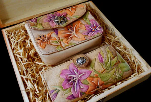 Handmade women wallet vintage carved lily flower leather long wallet/hip bag for women